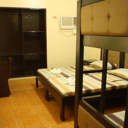 Oslob Malonzo Pension House ภายนอก รูปภาพ
