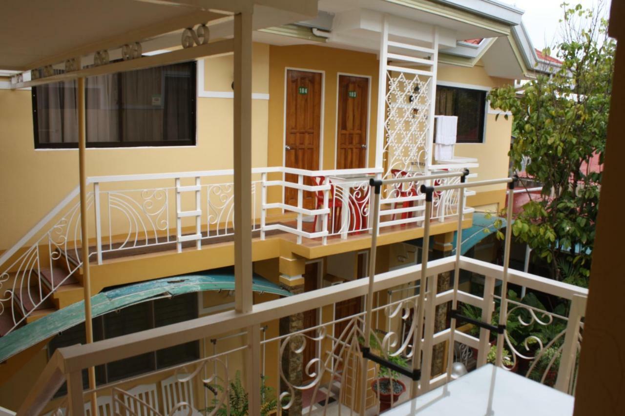 Oslob Malonzo Pension House ภายนอก รูปภาพ