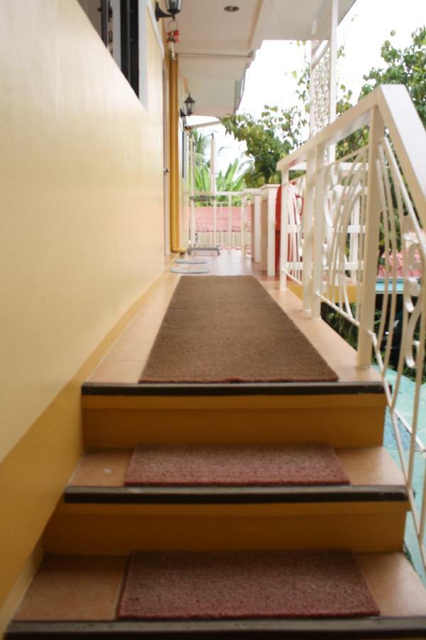 Oslob Malonzo Pension House ภายนอก รูปภาพ