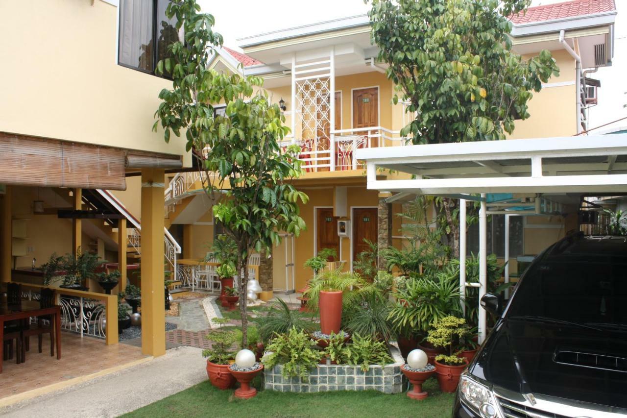 Oslob Malonzo Pension House ภายนอก รูปภาพ